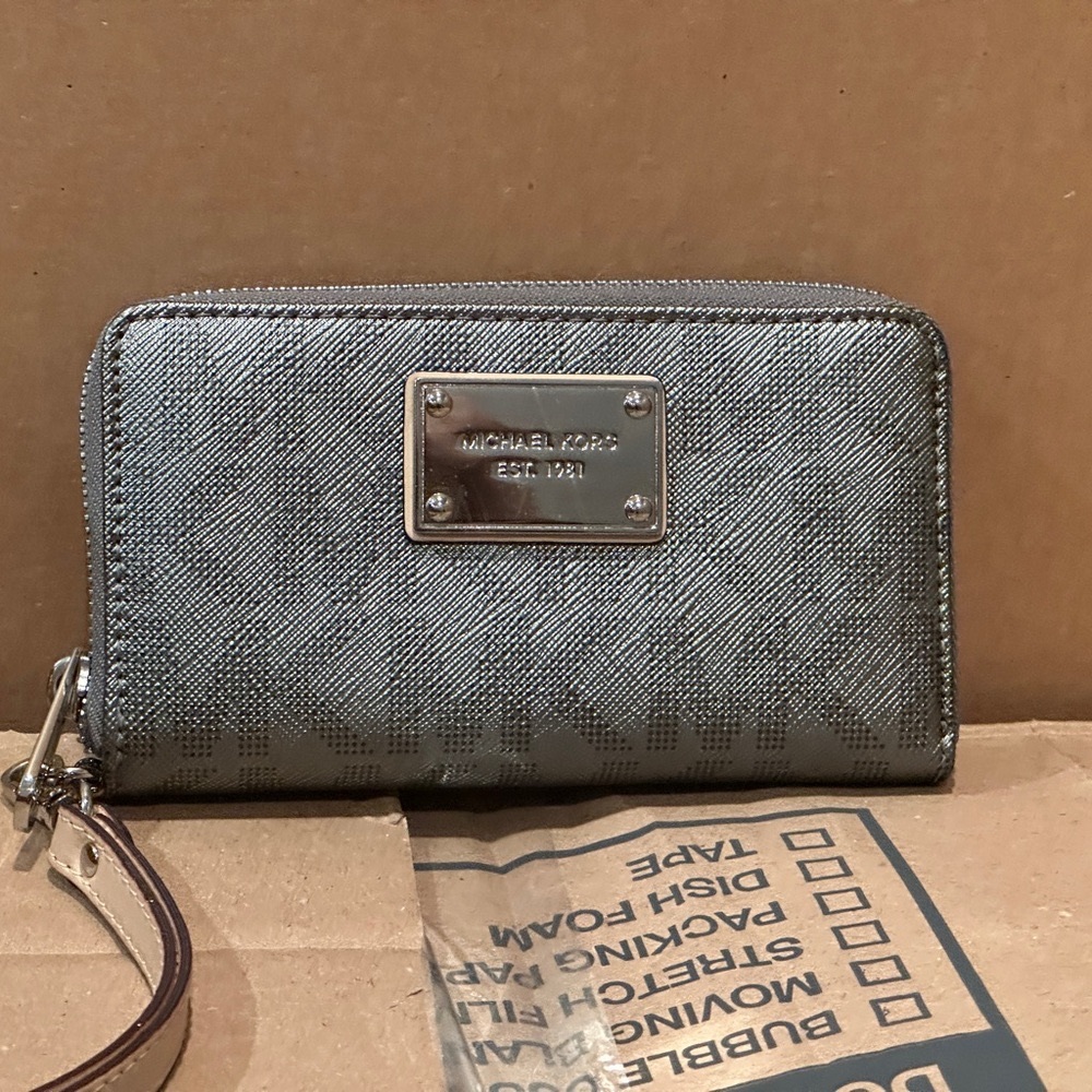 Michael Kors Silver Wristlet Wallet
